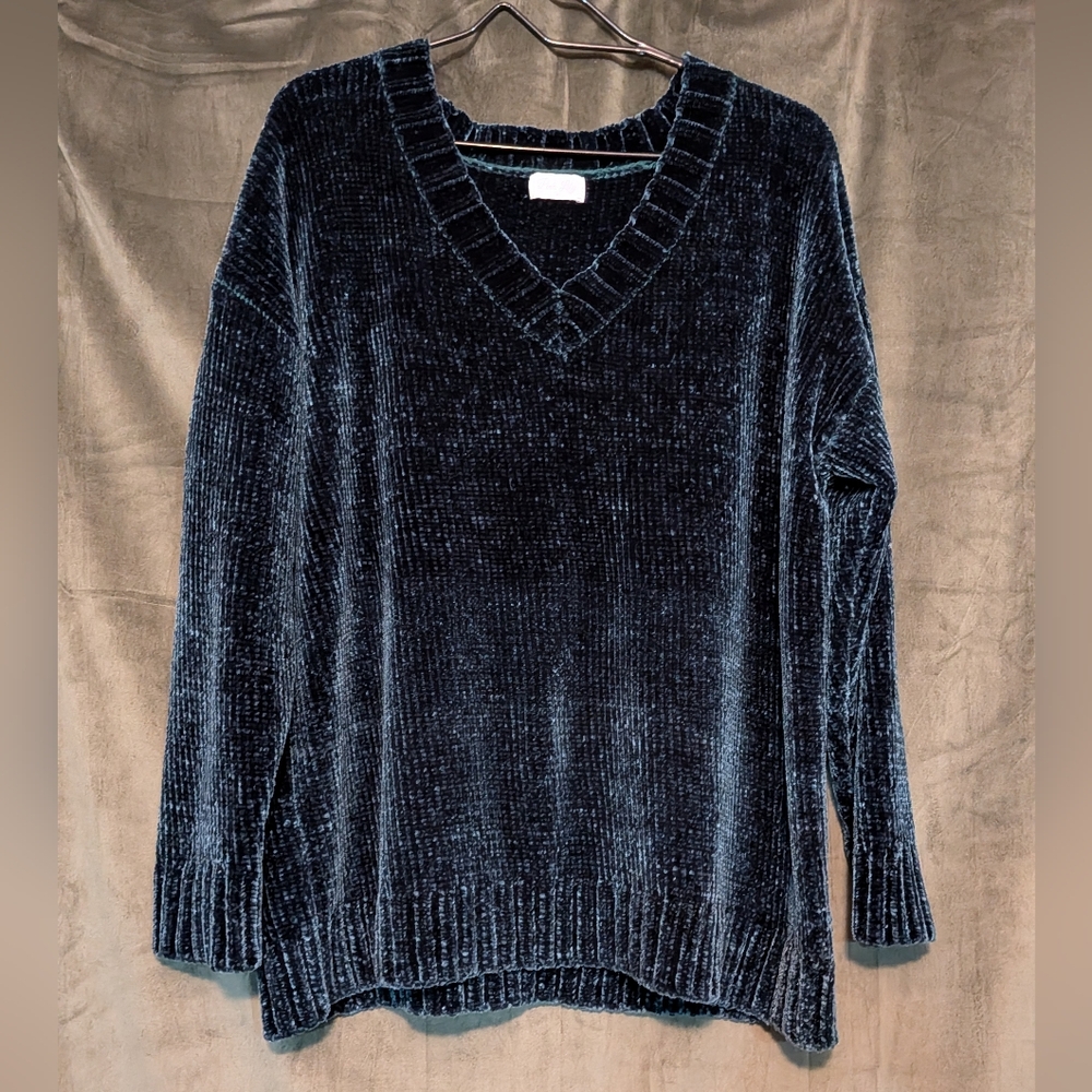 Pink Lily Velvet Ribbed V-Neck Sweater